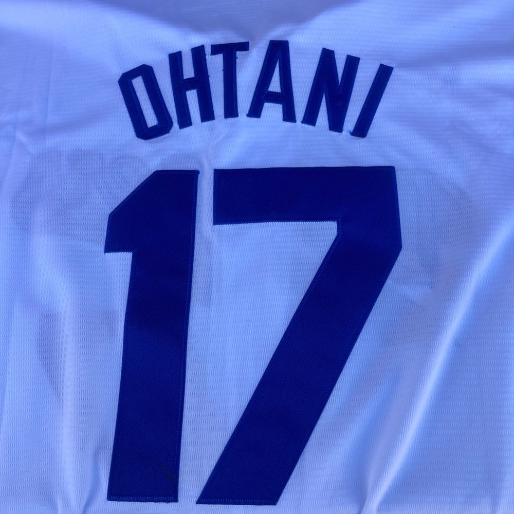 World Series Edition Shohei Ohtani #17 Nike Dodgers White Jersey - Picture 2 of 8